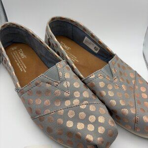 Toms rose gold and light gray classic alpargatas size 9